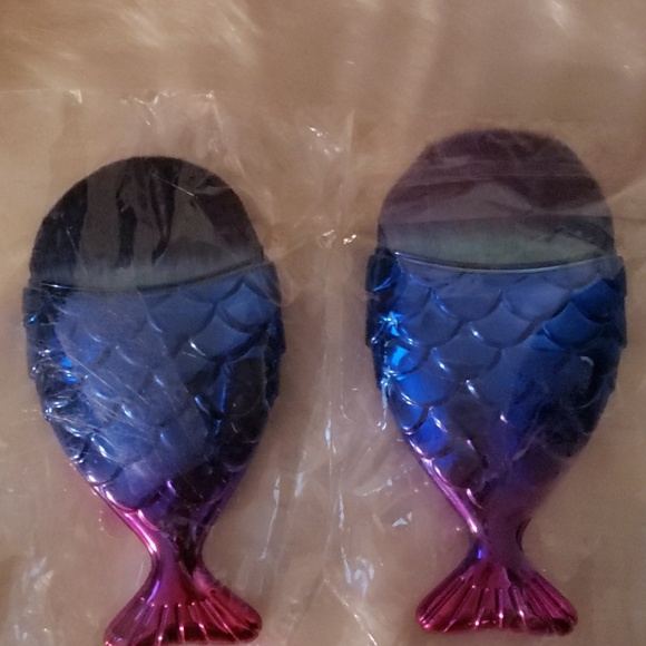 Mermaid fishtail Concealer/Powder Makeup Brush - Picture 3 of 3
